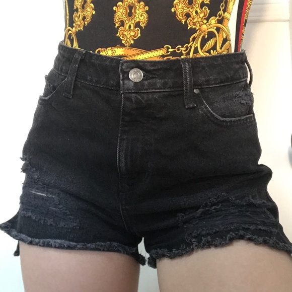 Guess denim shorts - Picture 2 of 2